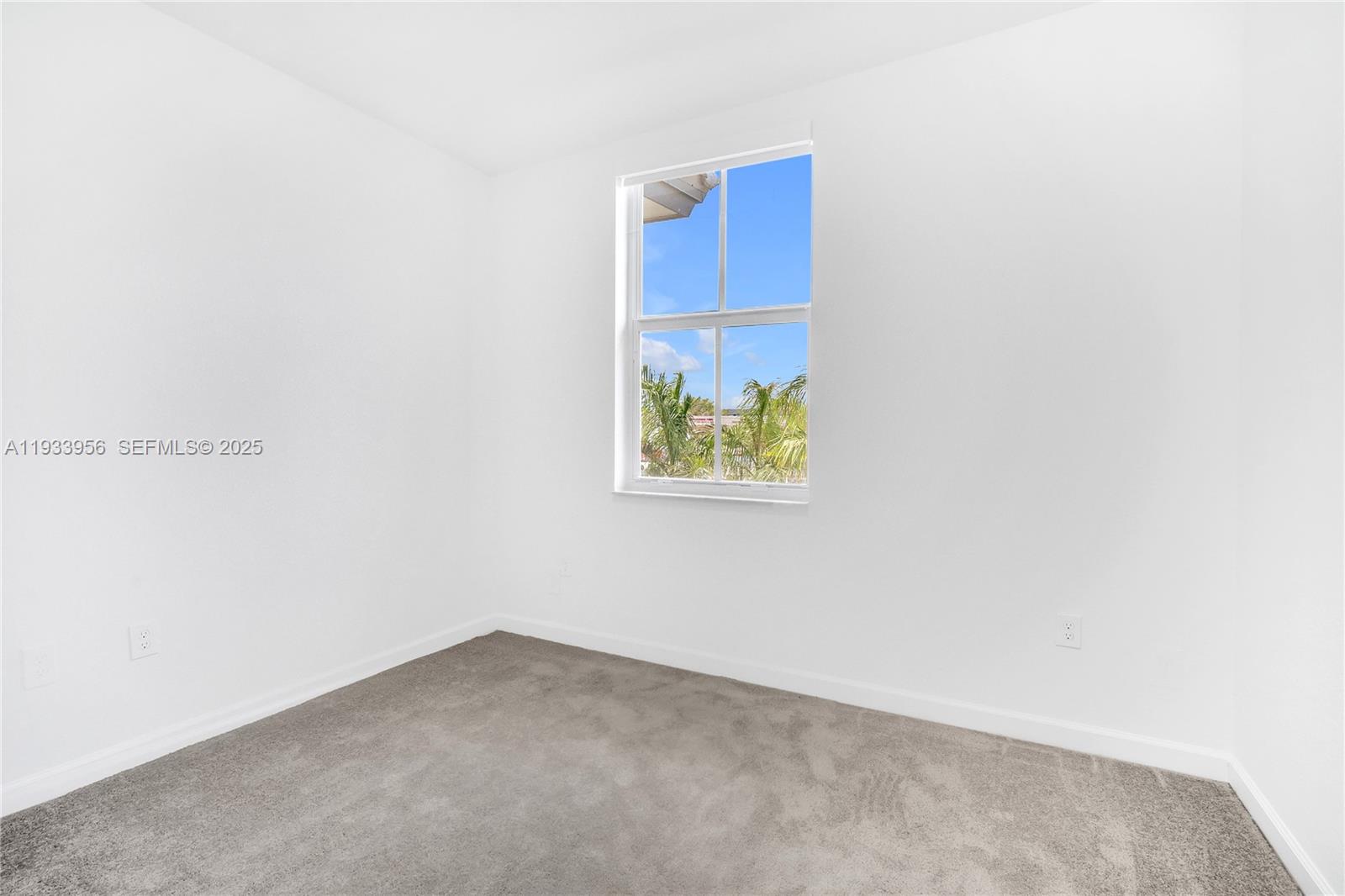 WYNDHAM LAKES PLAZA - Residential Lease