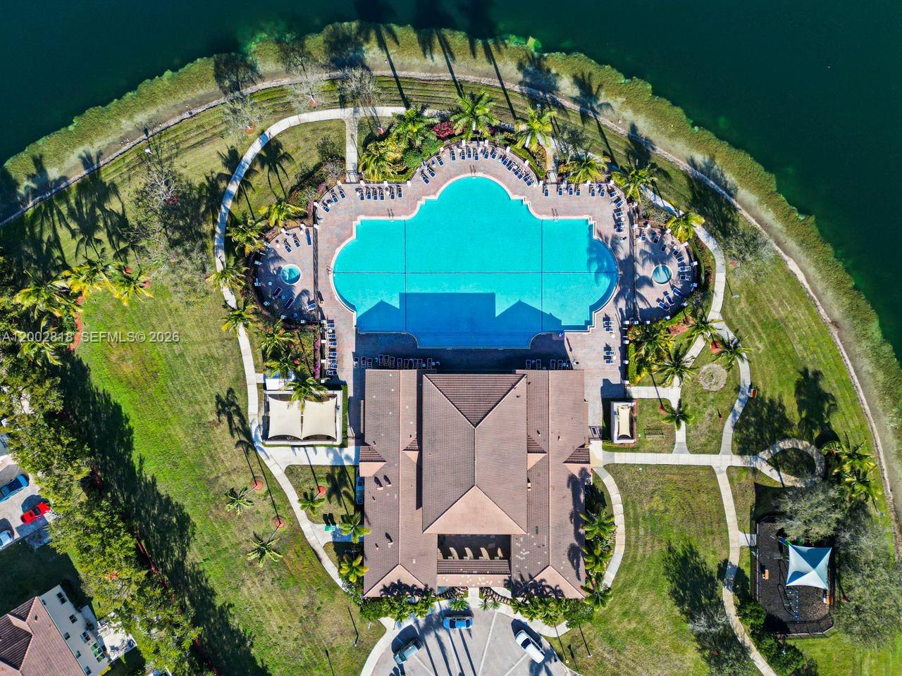 TRELLIS AT BAYSHORE - Residential