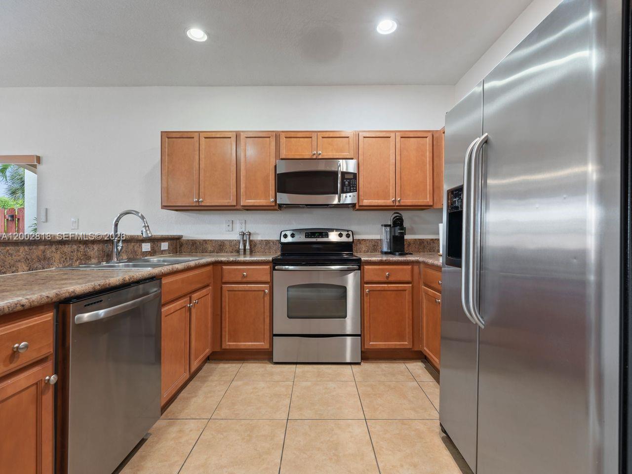 TRELLIS AT BAYSHORE - Residential