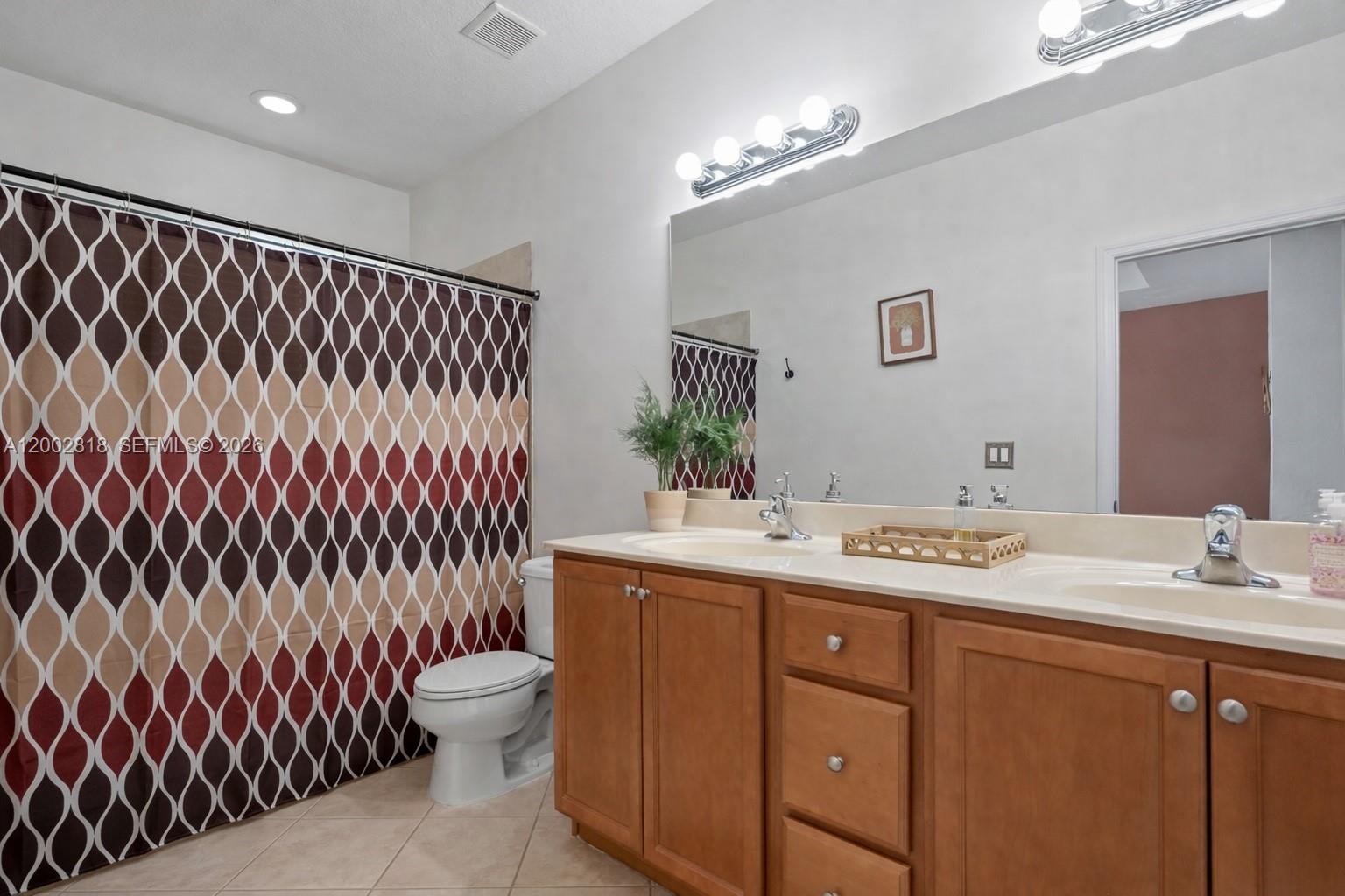 TRELLIS AT BAYSHORE - Residential