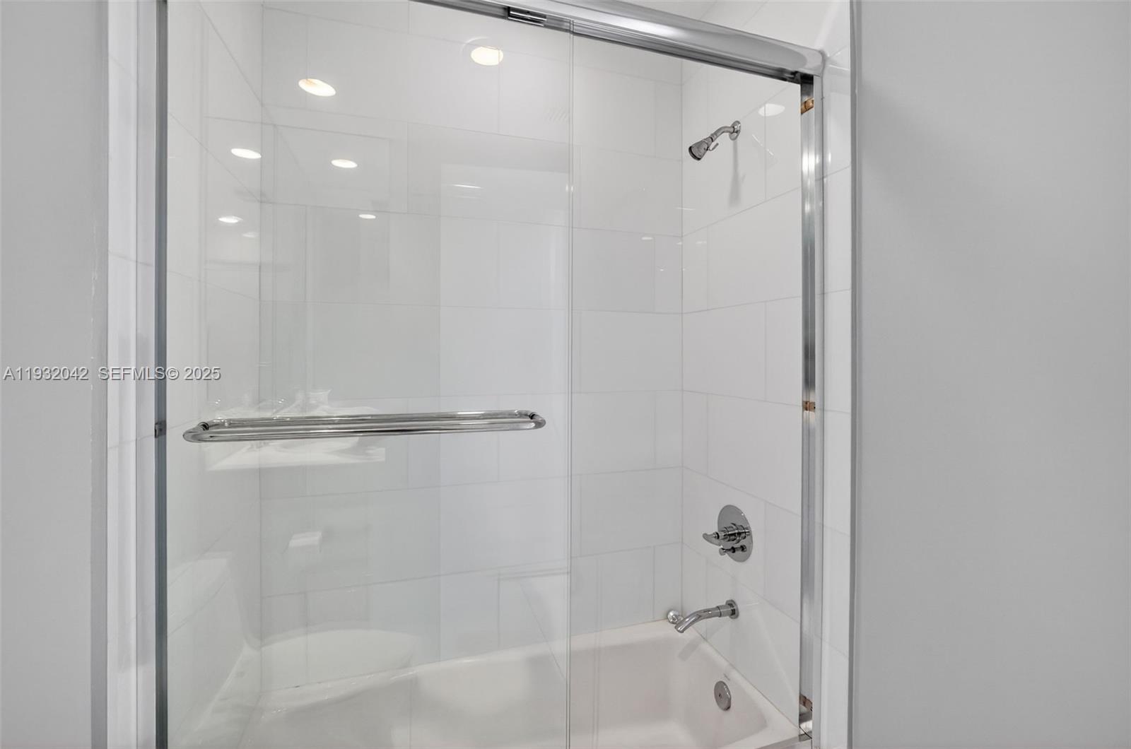 BELLINI AT WILLIAMS ISLAN - Residential Lease