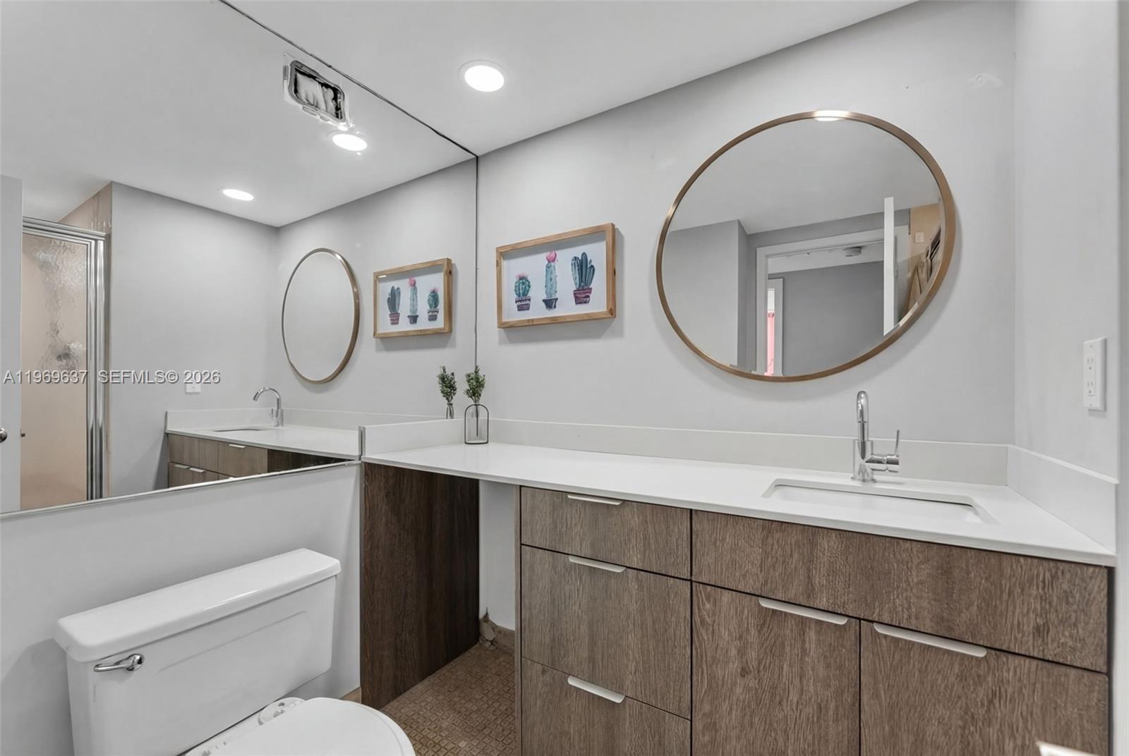 OLYMPUS CONDO - Residential