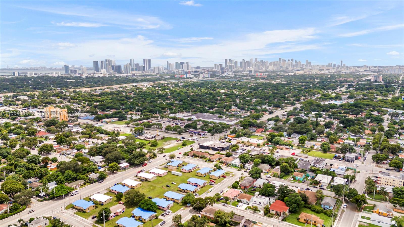 FULFORD PARK - Land