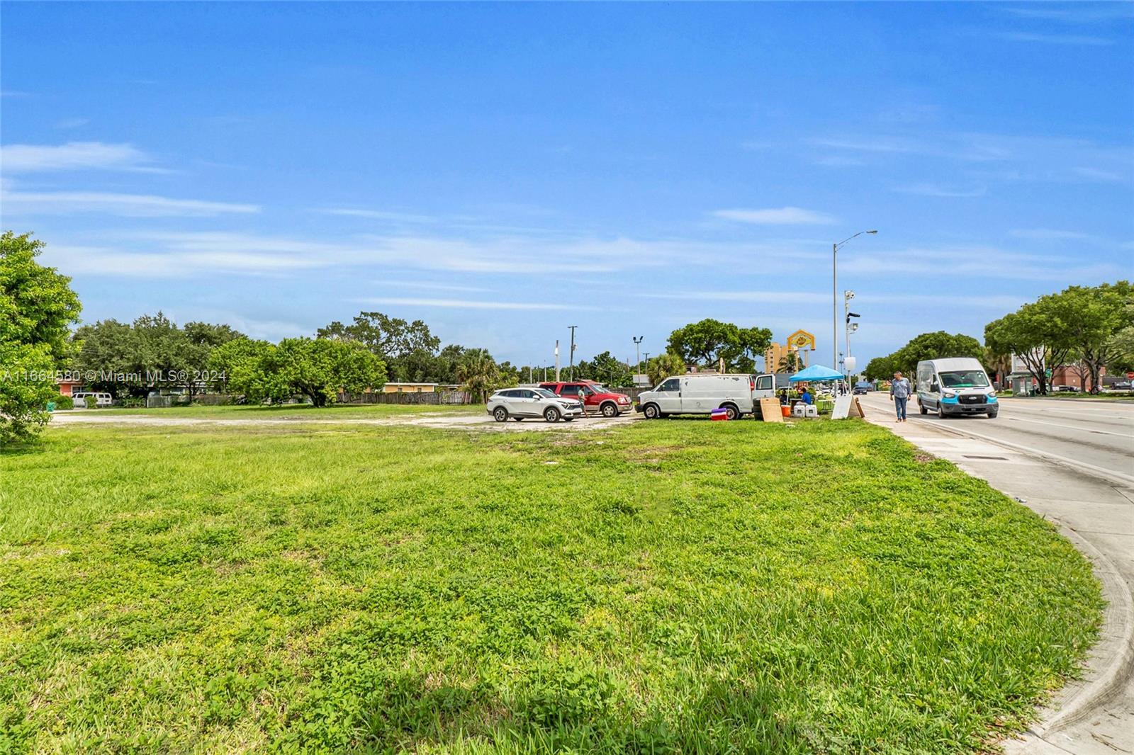 FULFORD PARK - Land
