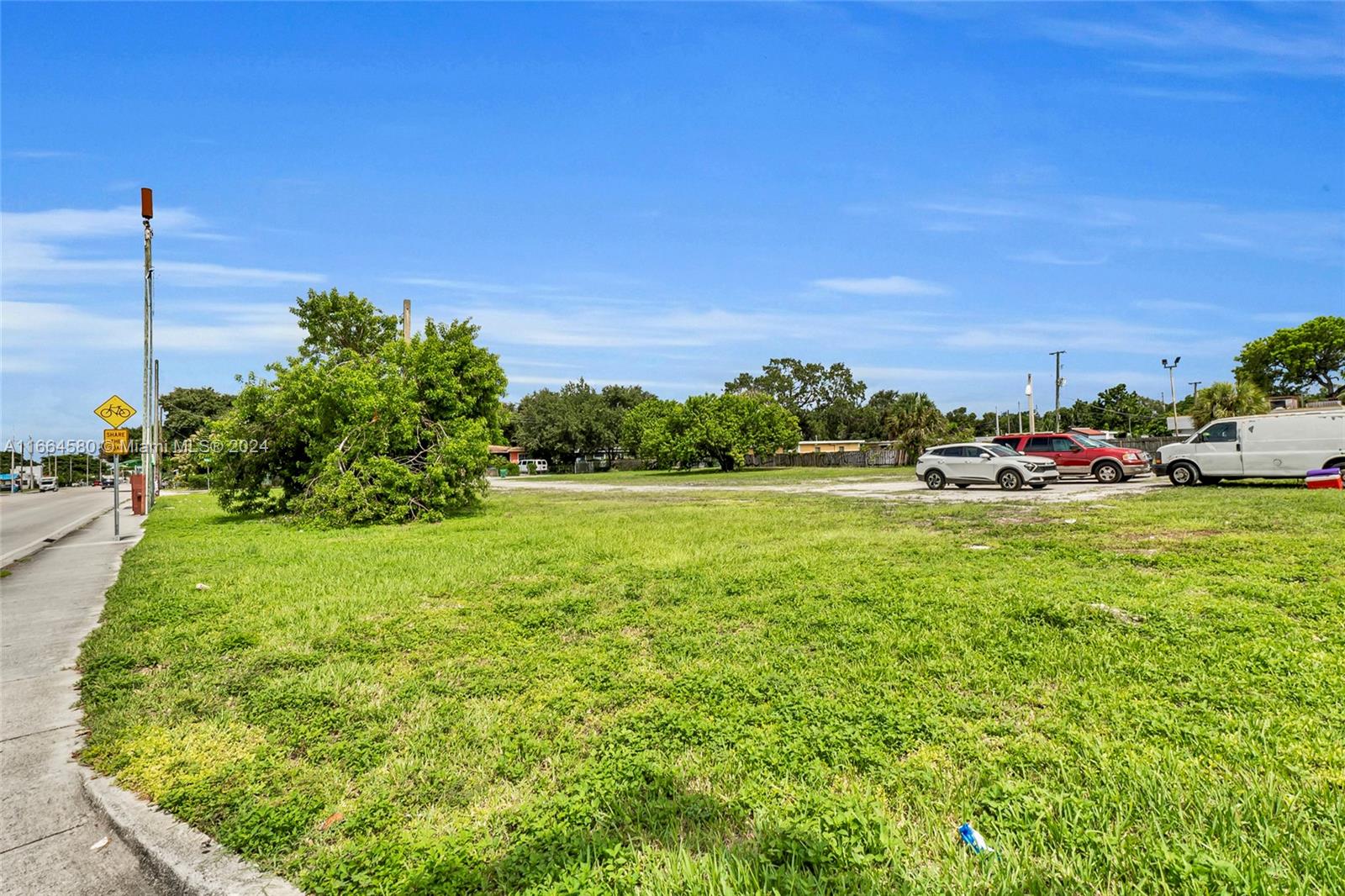 FULFORD PARK - Land