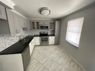 NO 78 PALM-AIRE COUNTRY C - Residential Lease