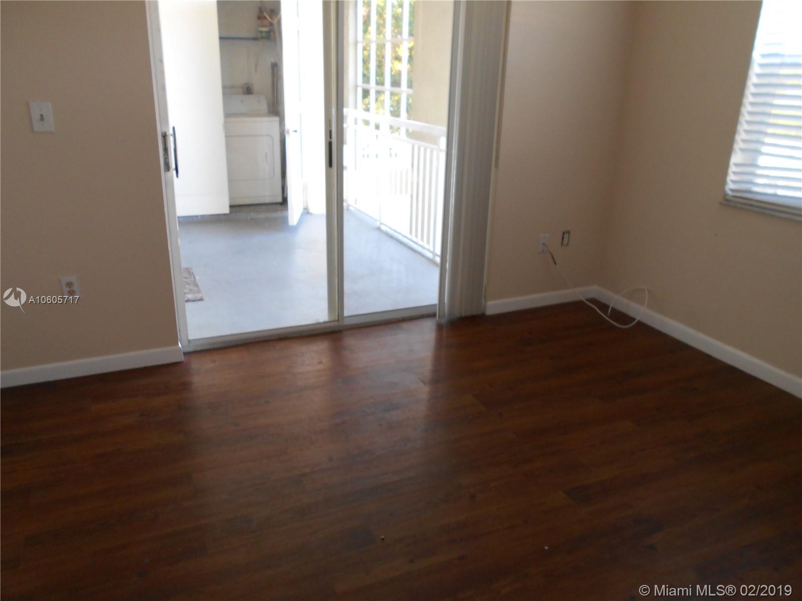 LE CLUB AT OLD CUTLER CON - Residential Lease