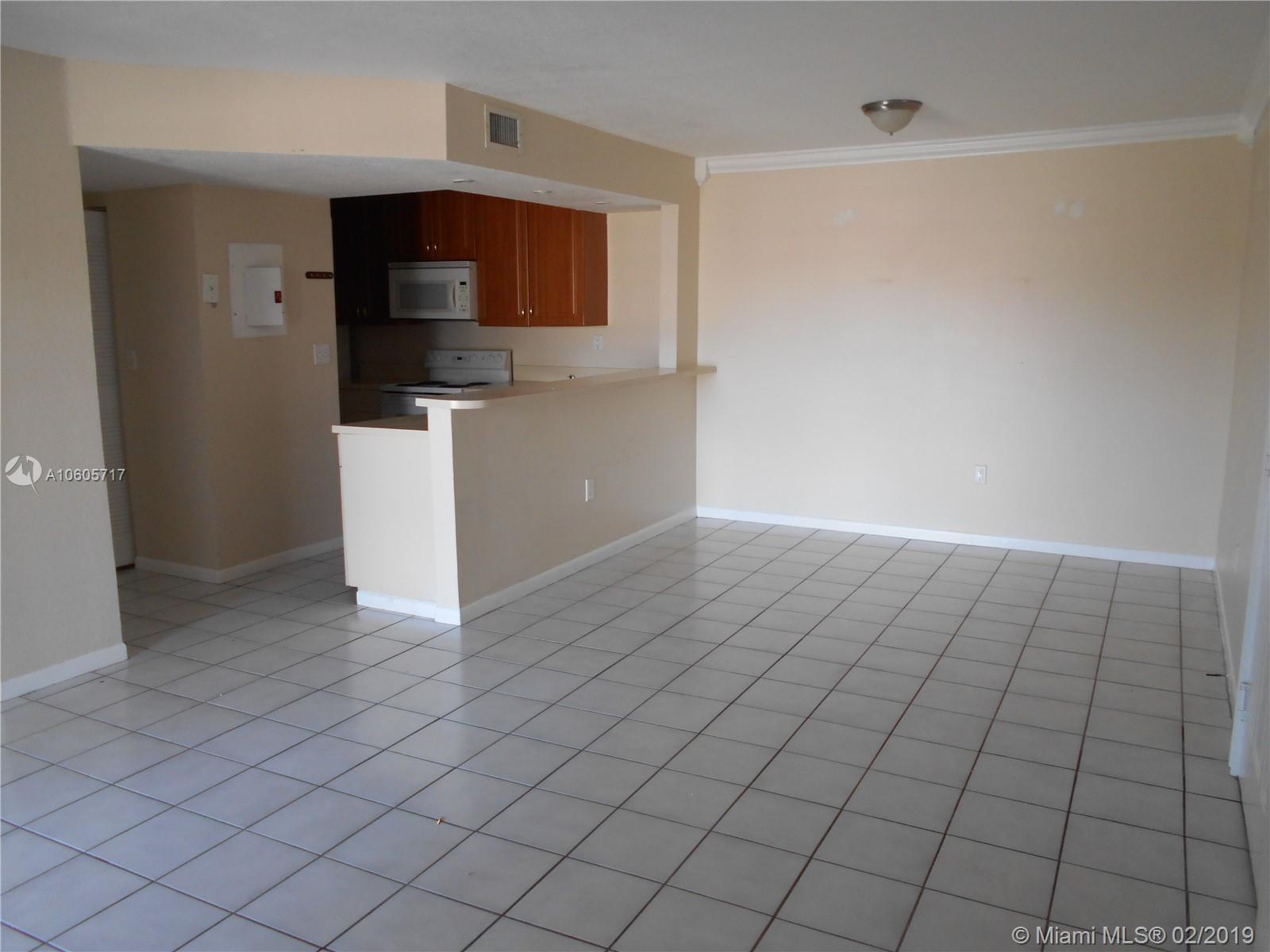 LE CLUB AT OLD CUTLER CON - Residential Lease