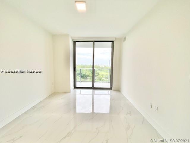 THE HARBOUR NORTH CONDO - Residential