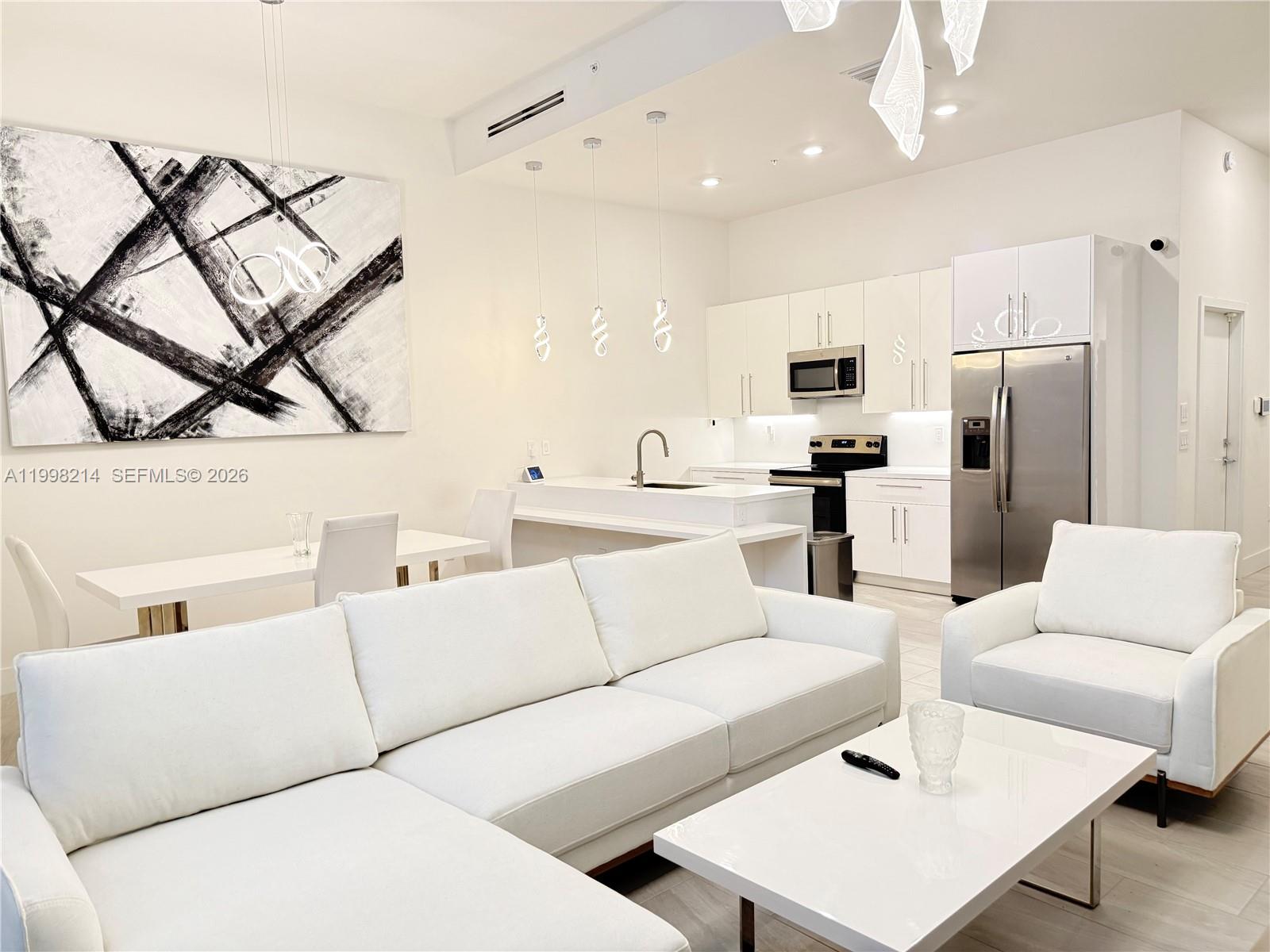 PLANTATION BUSINESS PARK - Residential Lease