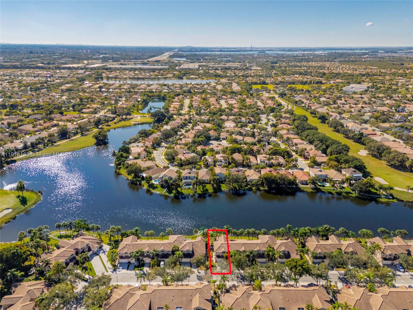 HOLLYWOOD LAKES COUNTRY C - Residential Lease