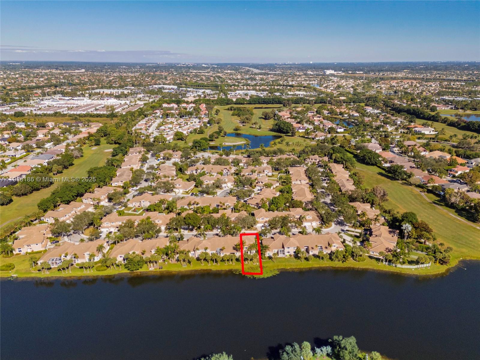 HOLLYWOOD LAKES COUNTRY C - Residential Lease