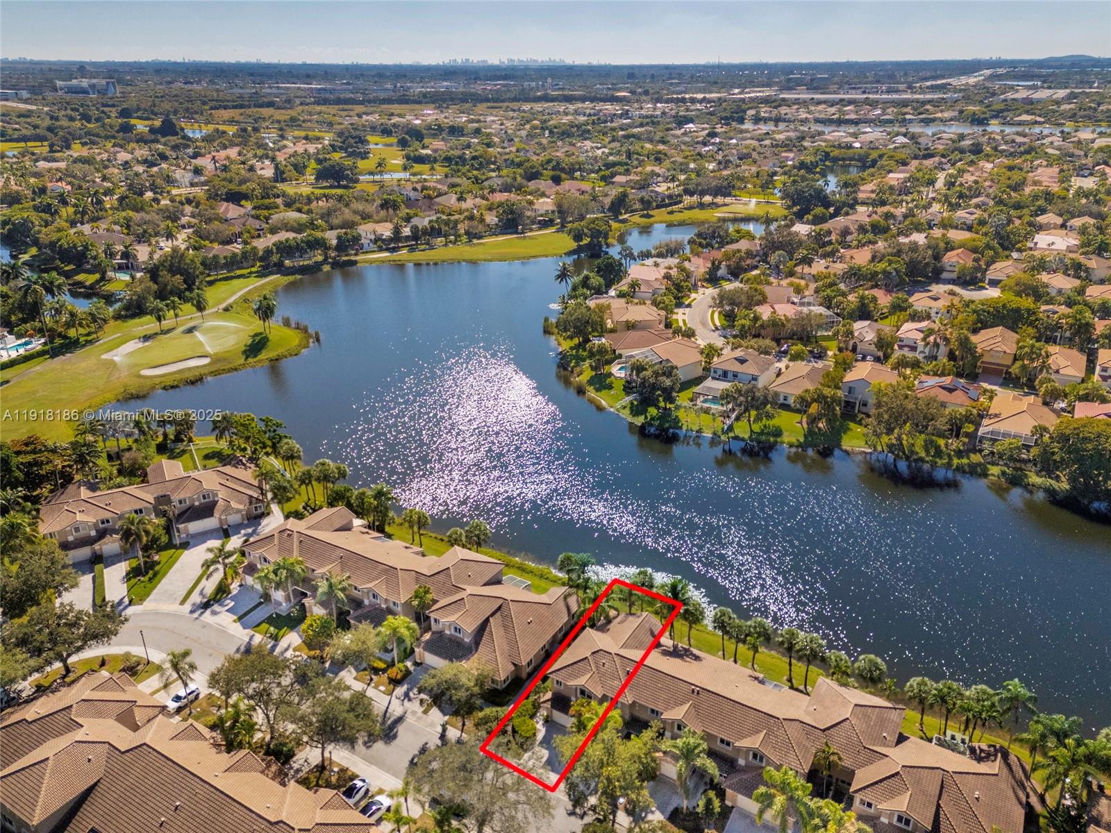 HOLLYWOOD LAKES COUNTRY C - Residential Lease