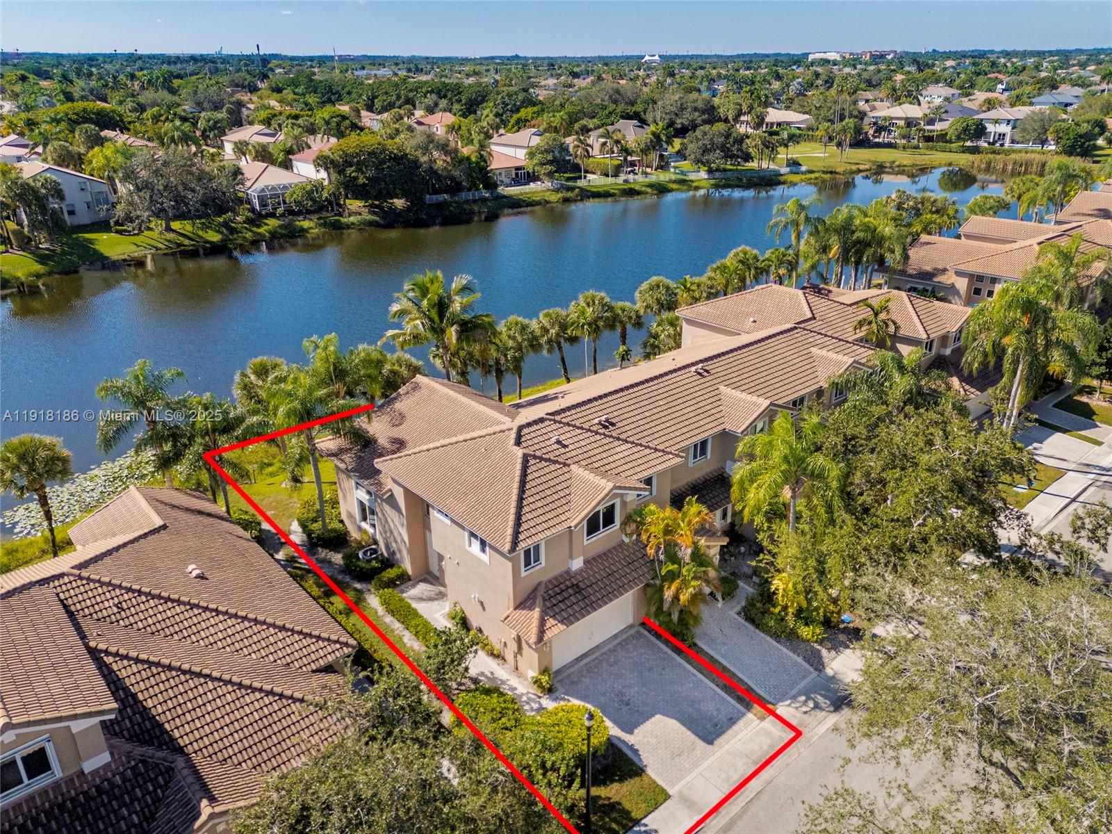 HOLLYWOOD LAKES COUNTRY C - Residential Lease