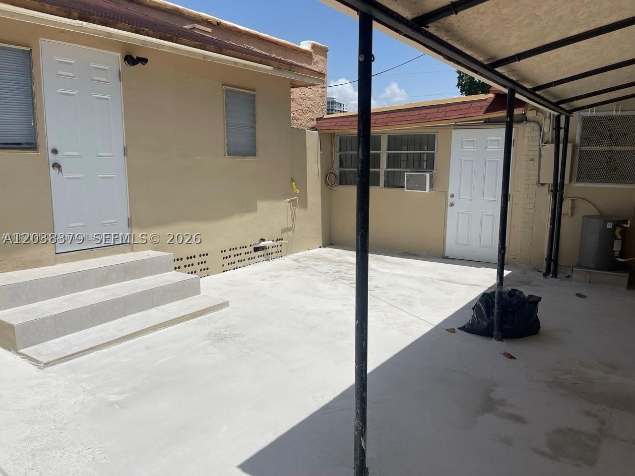 219 SW 21st Ave 3