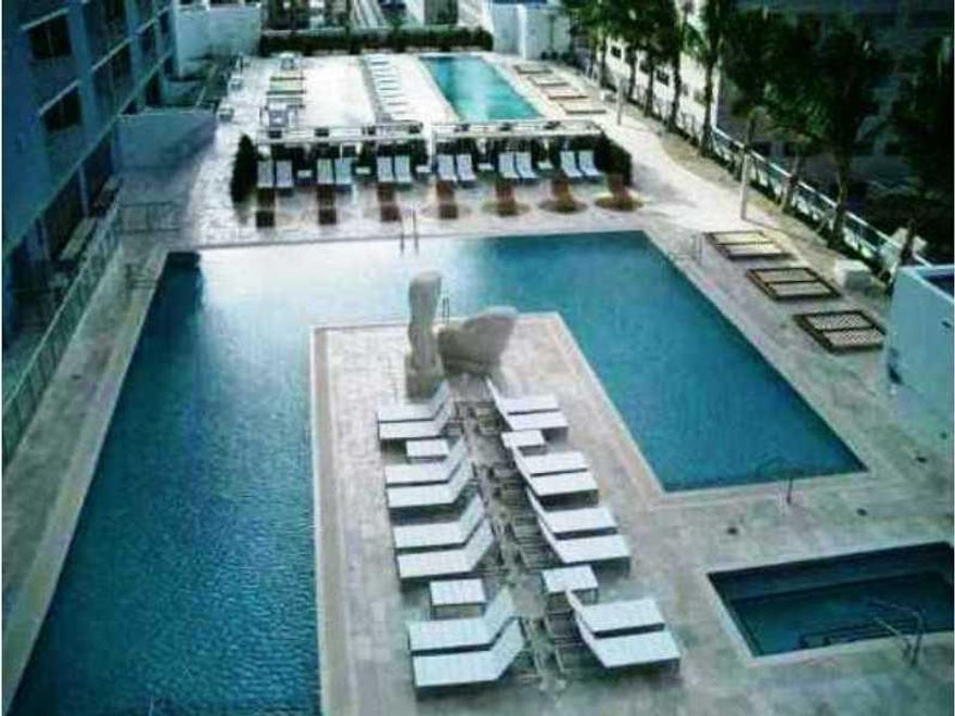 Spacious one Bedroom Unit in Brickell with views to the bay and the pool. Centrally located walking distance to metro-mover station. Newer Carpet, stainless steel appliances, balcony and washer and dryer inside unit.