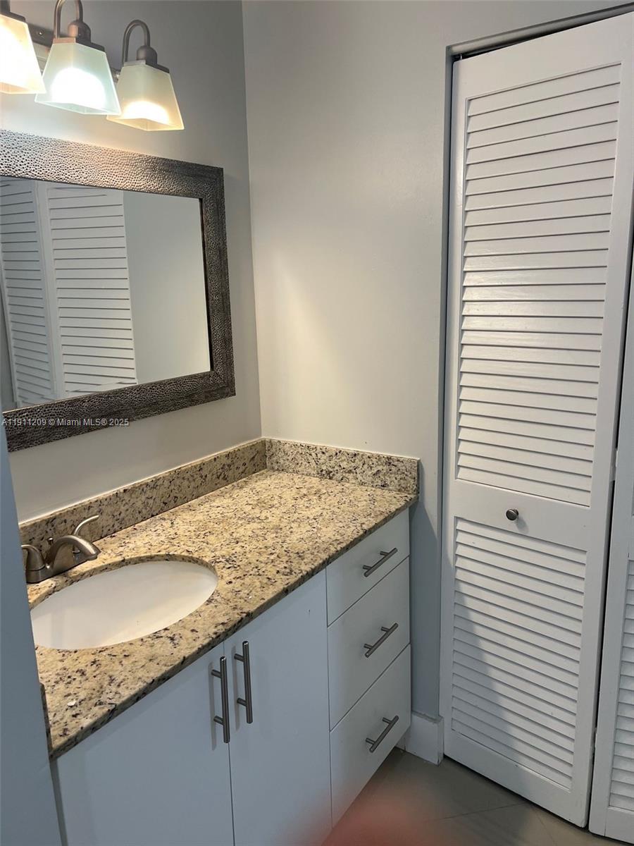 IMPERIAL TOWERS CONDO - Residential Lease