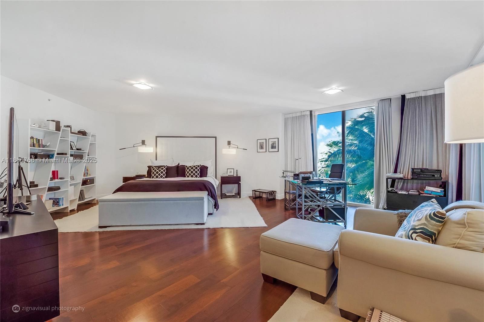 GRAND BAY TOWER CONDO - Residential Lease