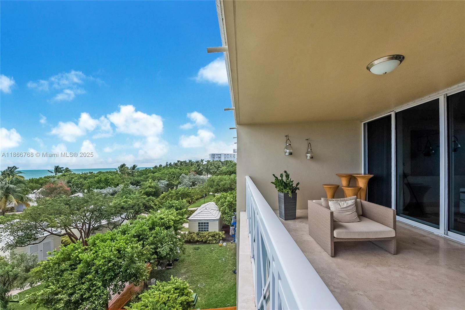 GRAND BAY TOWER CONDO - Residential Lease