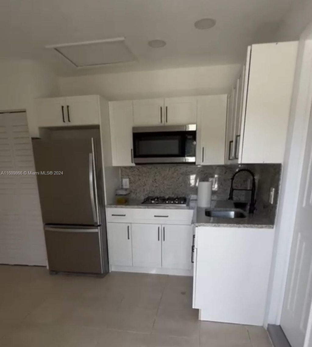 Photo of 2707 Essex Ct #C, Fort Pierce, FL 34946 (MLS # A11689866)