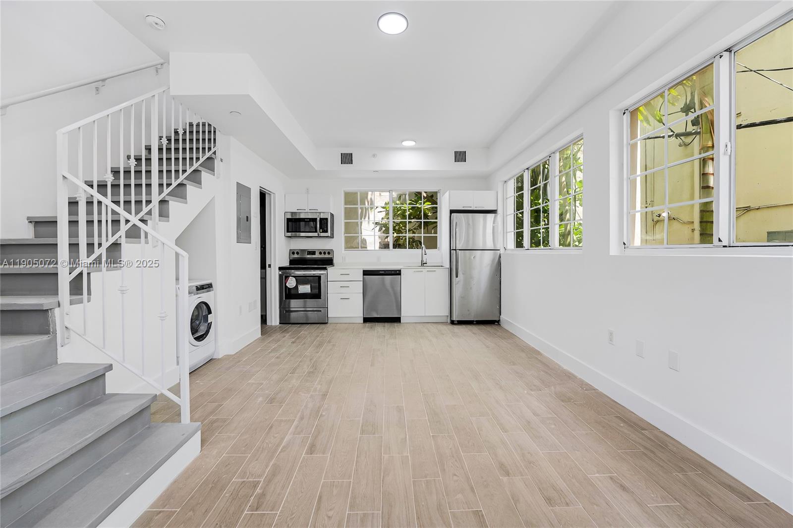 LINCOLN SUB - Residential Lease