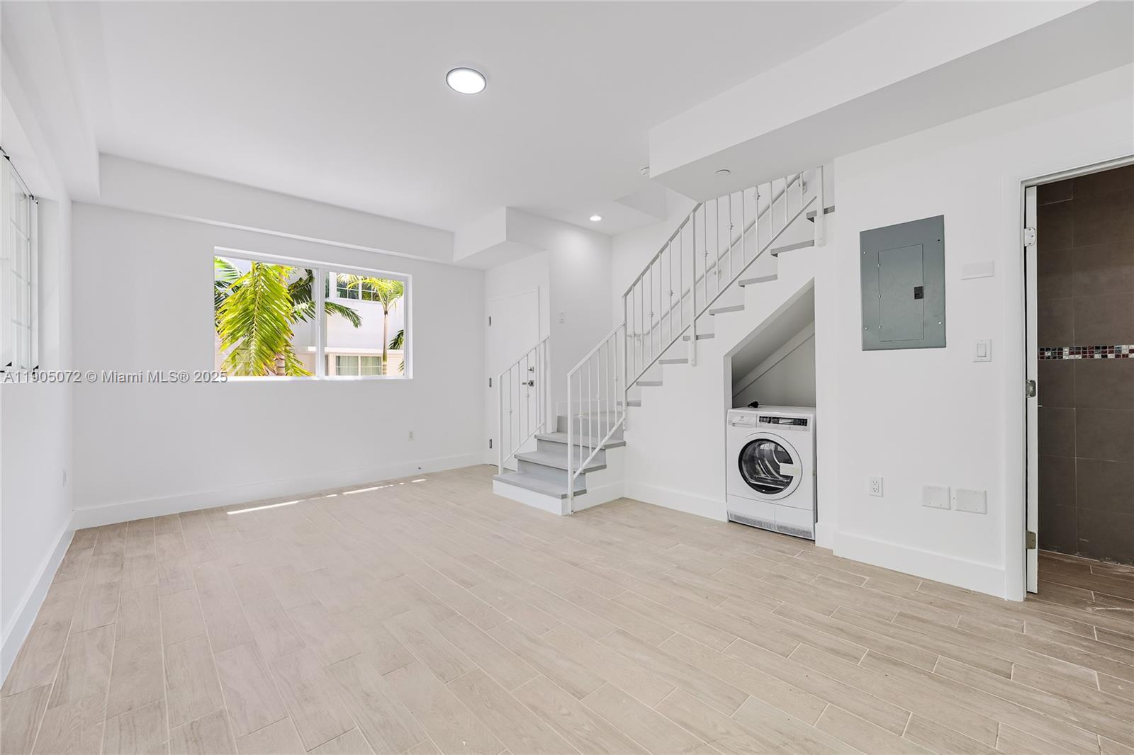 LINCOLN SUB - Residential Lease