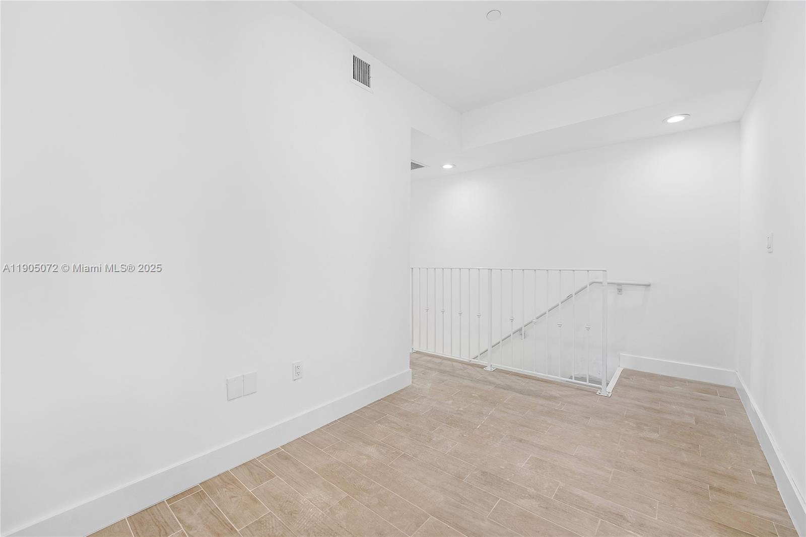 LINCOLN SUB - Residential Lease