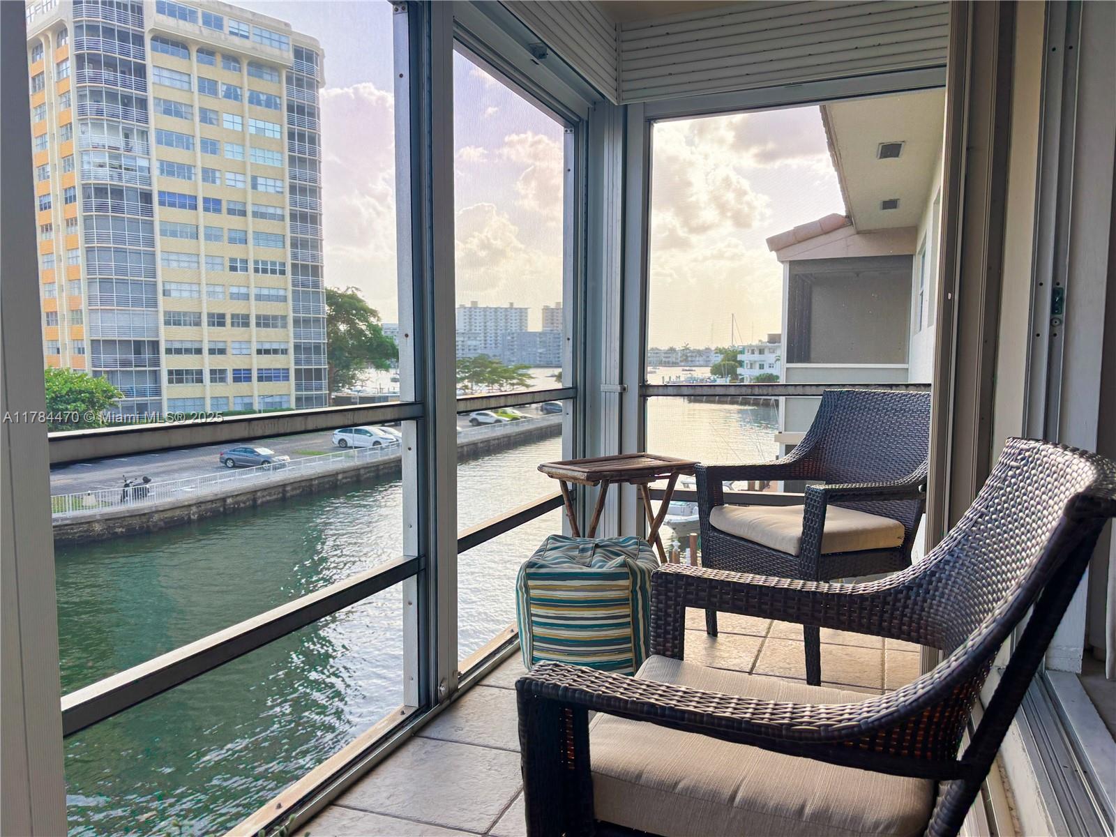 2600 Diana Dr 311