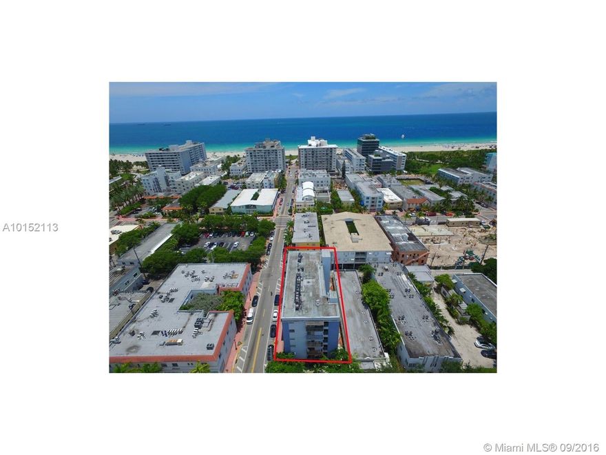 A beautiful 1BR/1BA apartment in the desirable South of 5th area of Miami Beach in a secure building. This fantastic apartment features a newly renovated kitchen and bathroom (with a Jacuzzi bathtub), large bedroom with good closet space,balcony and tile floors throughout. The open kitchen plan with breakfast bar give a spacious feel to the living area.Parking available.Pet friendly building.
Close to shopping,3 blocks from the beach and short distance to Lincoln Rd and Flamingo Park.