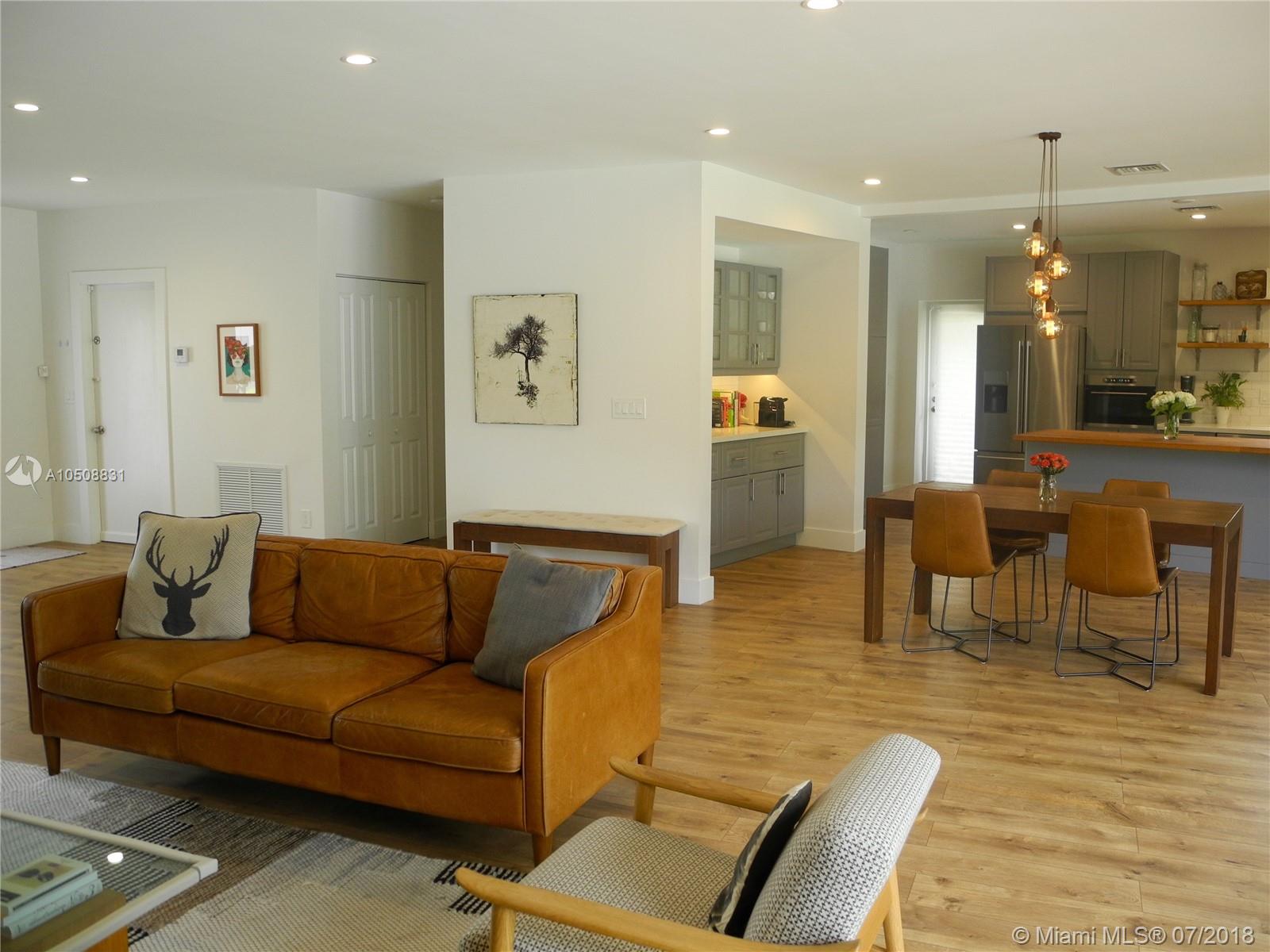 MIAMI SHORES BAY PK ESTAT - Residential