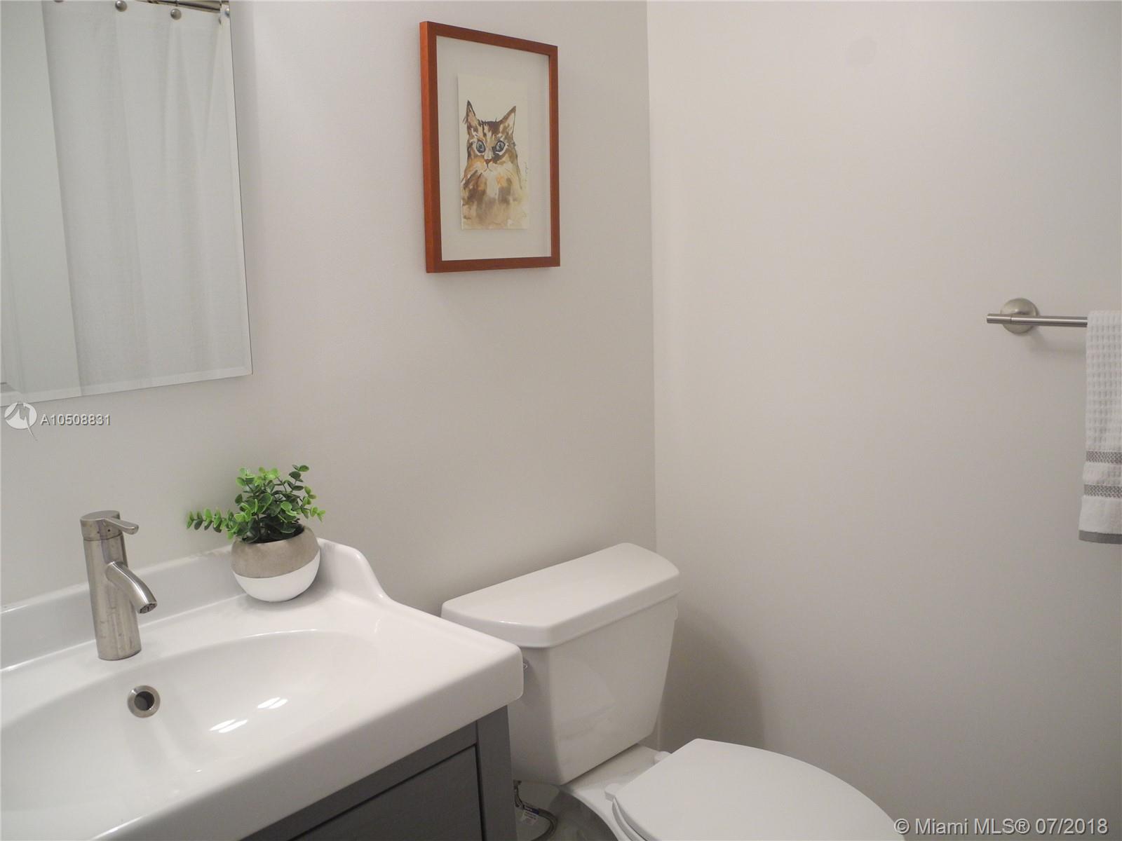 MIAMI SHORES BAY PK ESTAT - Residential