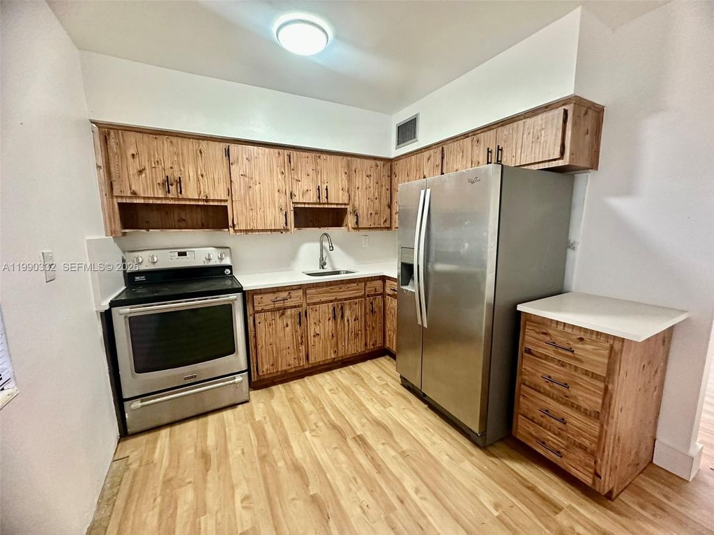 Photo of 1518 Garfield St #Rear, Hollywood, FL 33020 (MLS # A11990332)