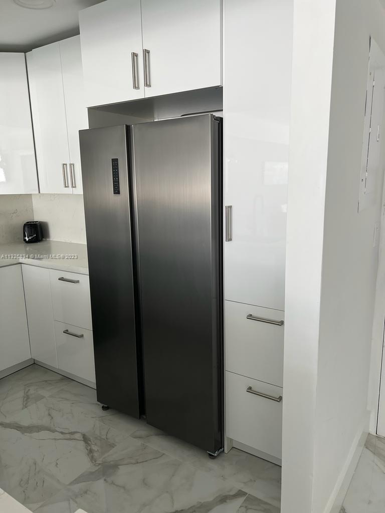 SEA AIR TOWERS CONDO - Residential Lease