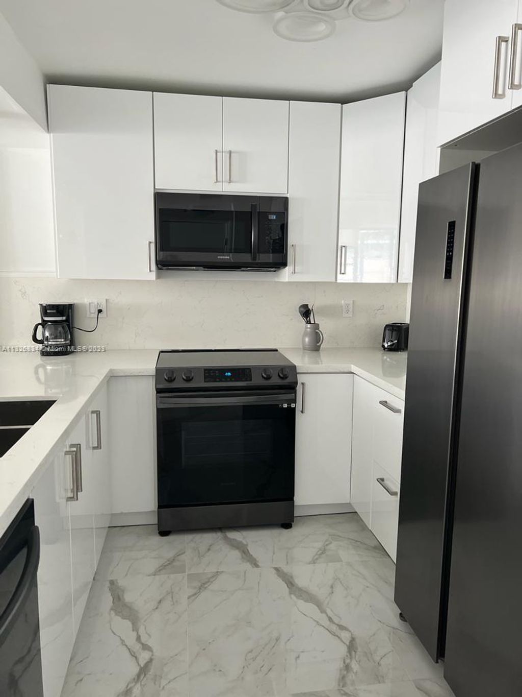 Photo of 3725 S Ocean Dr #1503, Hollywood, FL 33019 (MLS # A11326834)
