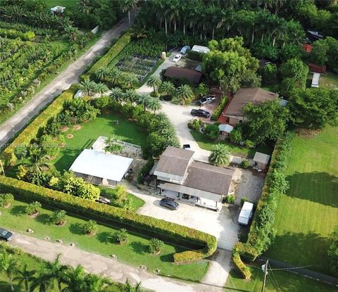16020 SW 208th Ave Miami FL 33187