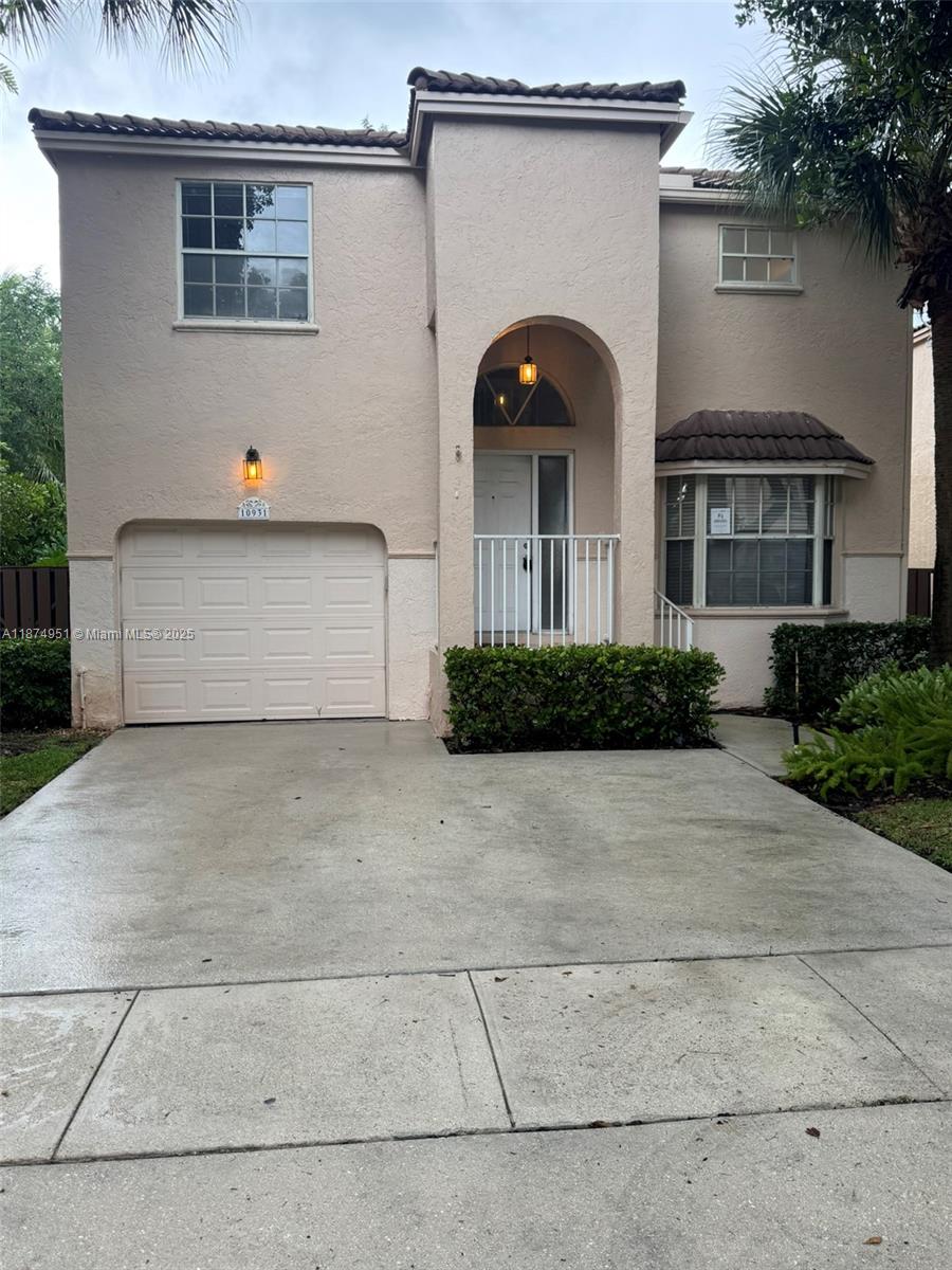 Move-in ready 3-bedroom, 2.5-bath home in the desirable Fountain Springs community of Plantation. This spacious residence features a large first floor with living, dining, and family rooms, tile flooring downstairs, and carpet upstairs. The master suite includes a walk-in closet, double vanity, soaking tub, and separate shower, while the secondary bedrooms offer ample space and ceiling fans. Enjoy a fenced backyard patio with fresh landscaping, a 1-car garage, laundry room, and plenty of driveway and street parking. Nestled in a serene neighborhood with beautiful lake views, Fountain Springs offers a family-friendly atmosphere and convenient access to shopping, dining, schools, and parks. Schedule your private showing today!