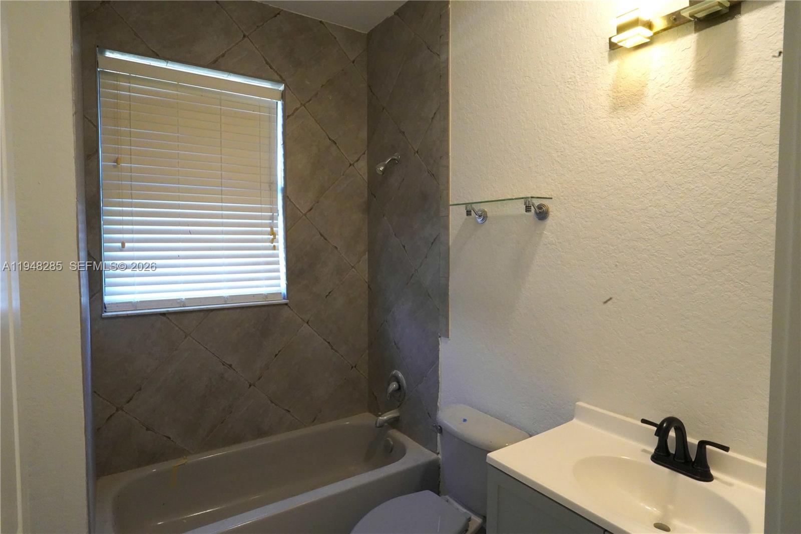 TIVOLI RESERVE - Residential