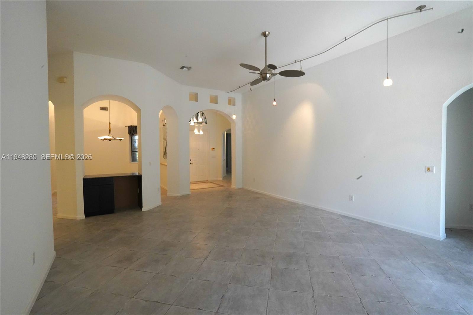 TIVOLI RESERVE - Residential