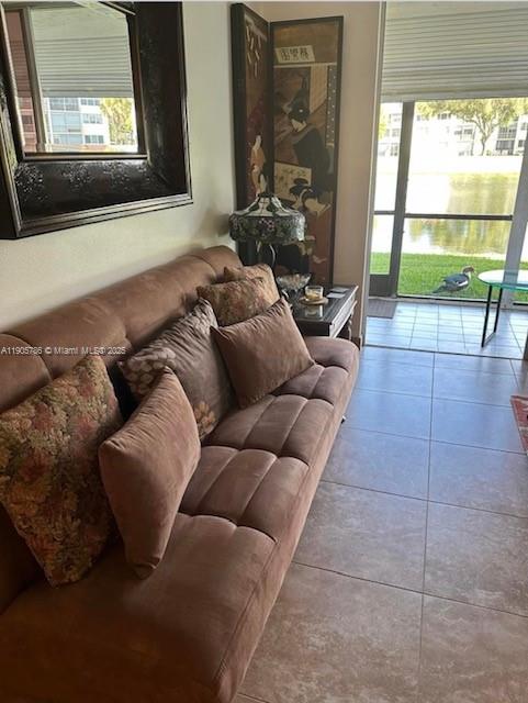 HOLLYBROOK GOLF AND - Residential Lease