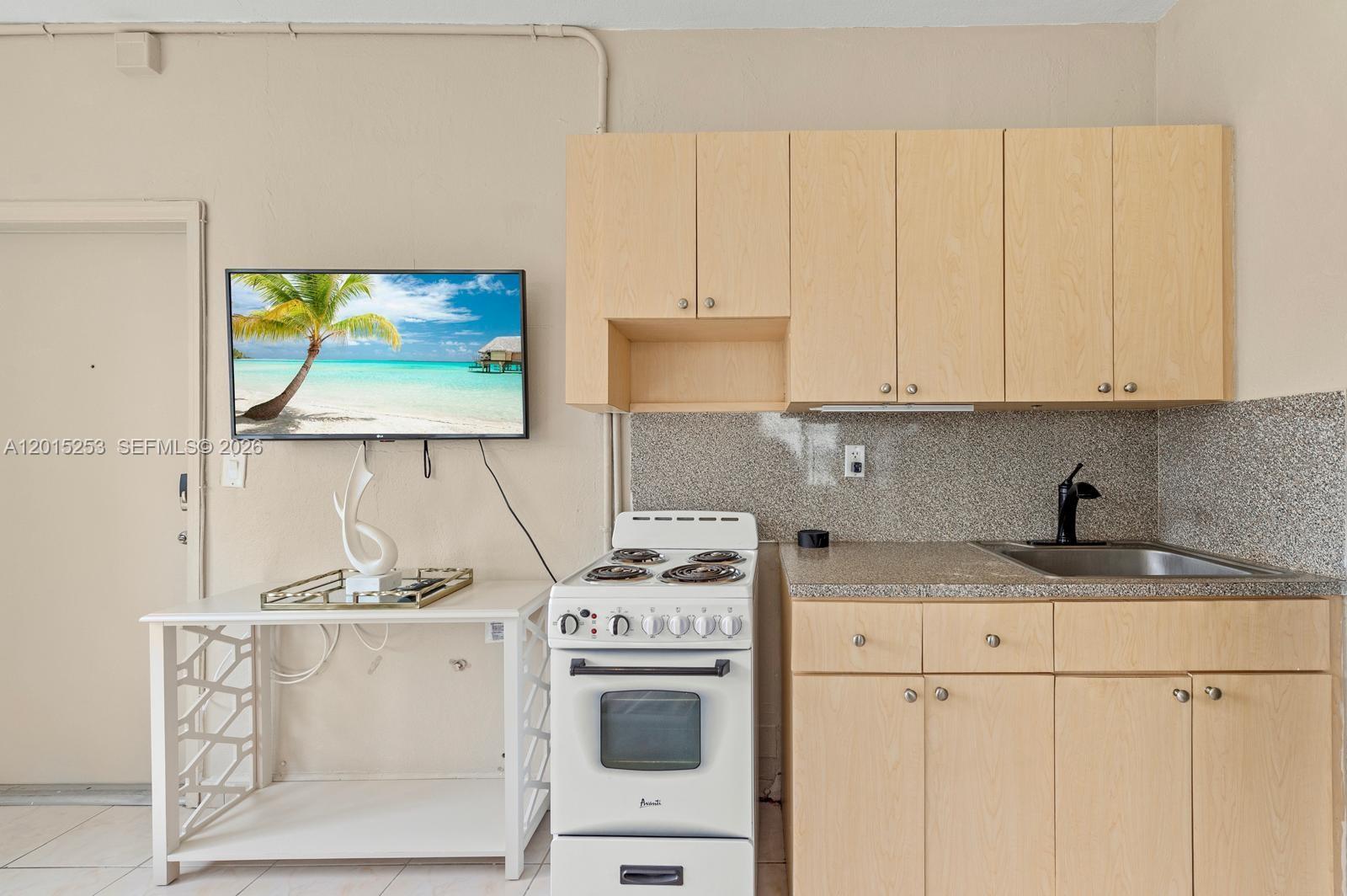 BEACH BAY SUB - Residential Lease