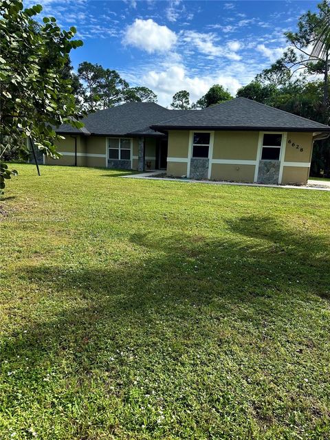 A home in Loxahatchee