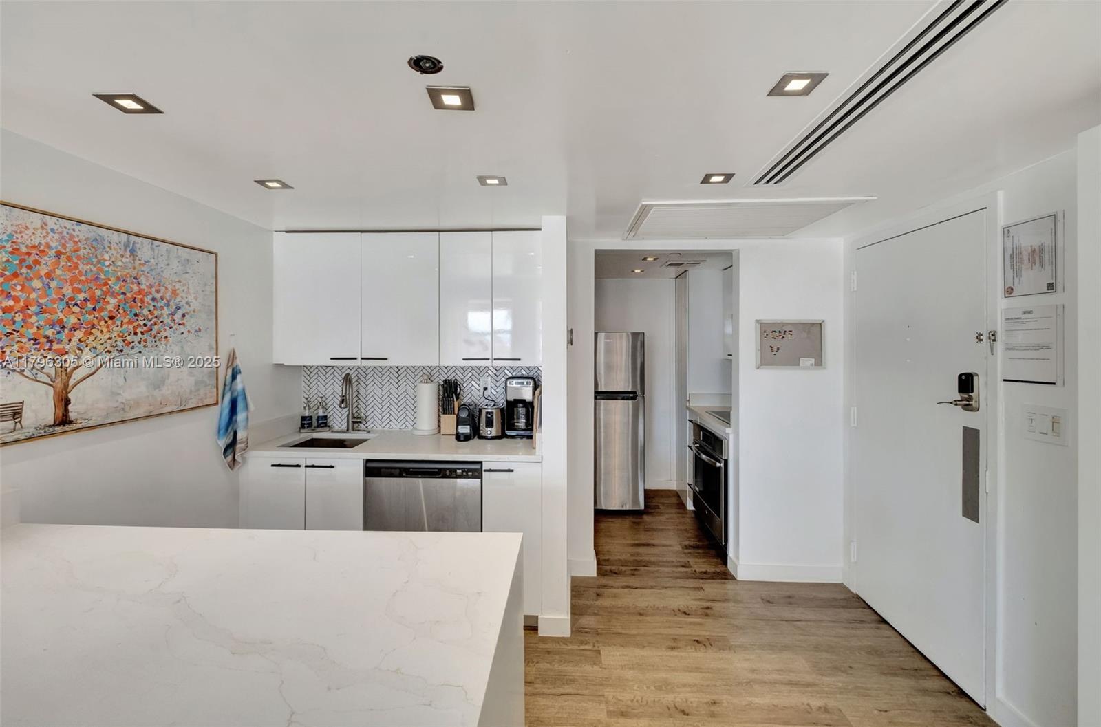 CASA GRANDE CONDO - Residential Lease