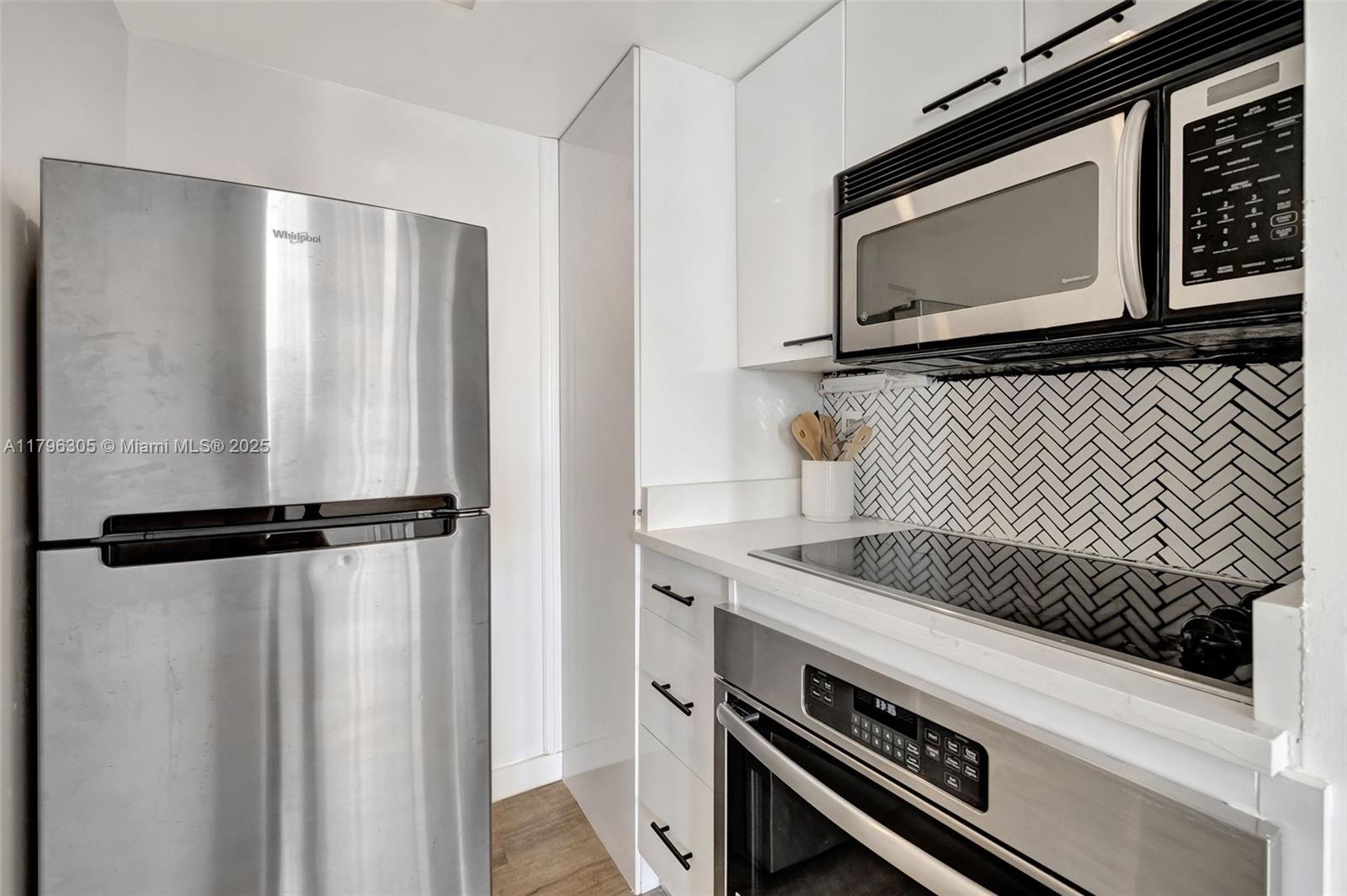 CASA GRANDE CONDO - Residential Lease