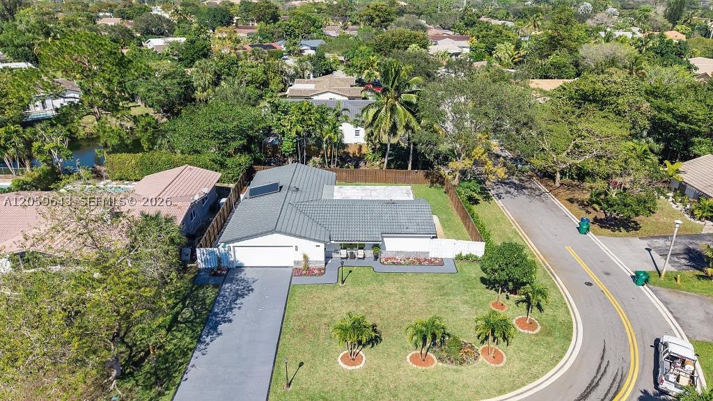 7501 NW 42nd St