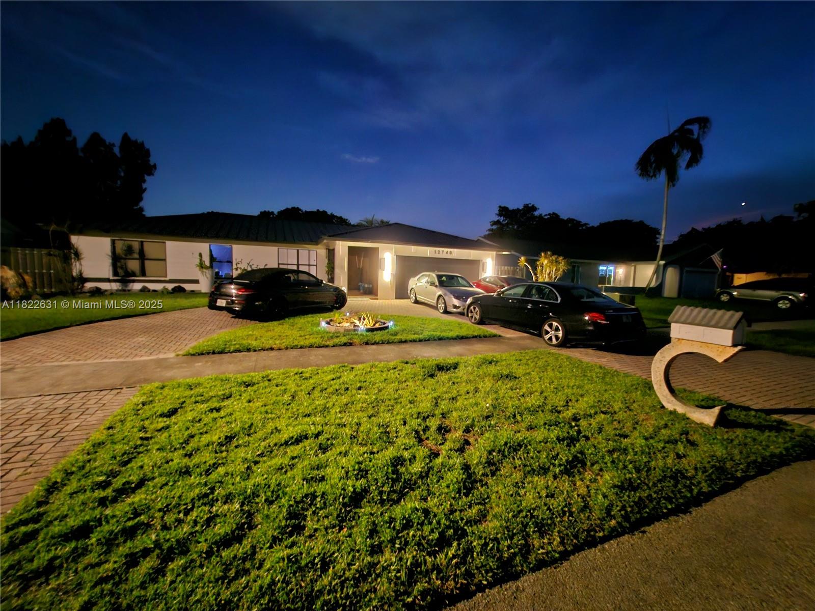 Address Not Disclosed, Davie, Broward County, Florida - 4 Bedrooms  
4 Bathrooms - 