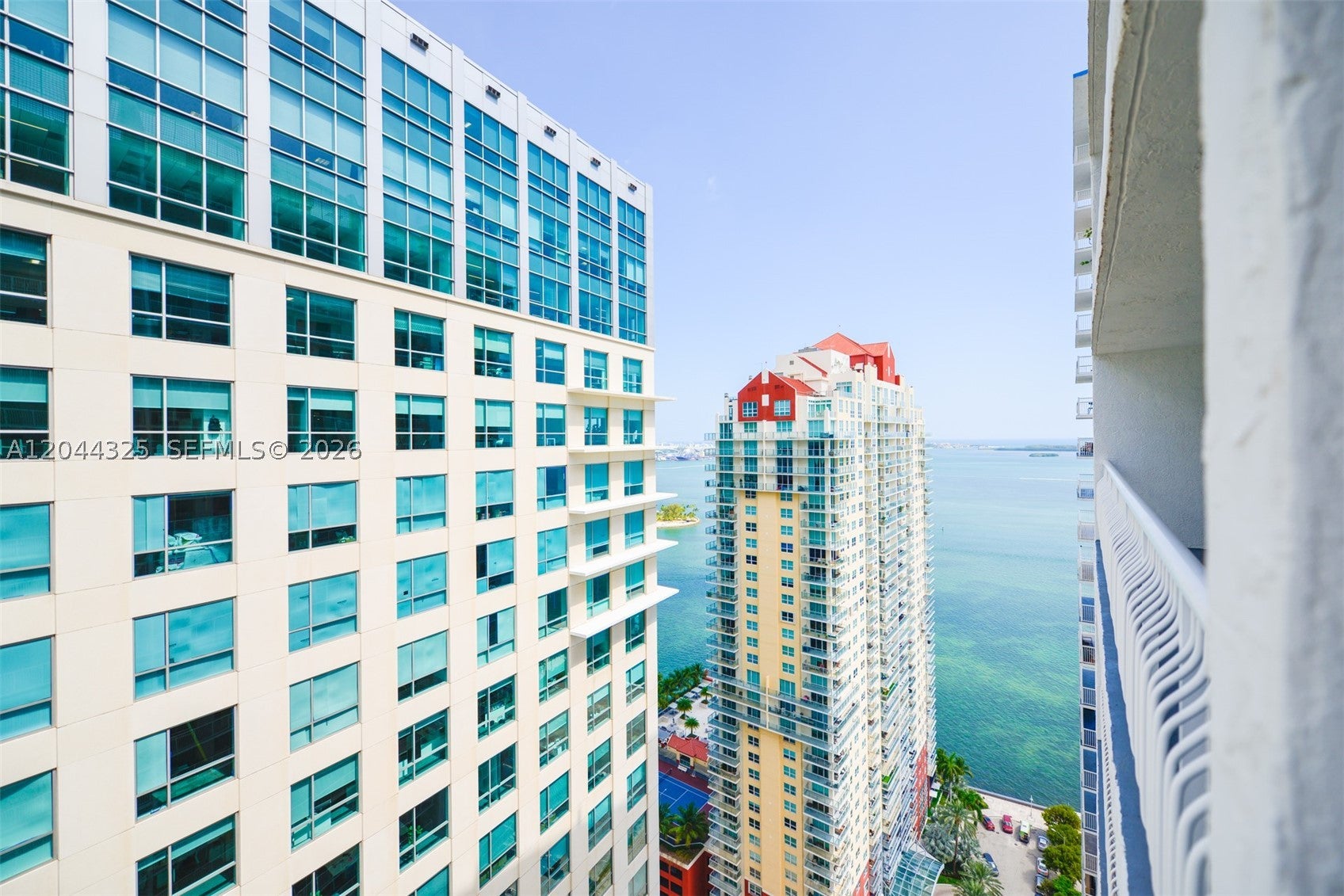 1200 Brickell Bay Dr 3614