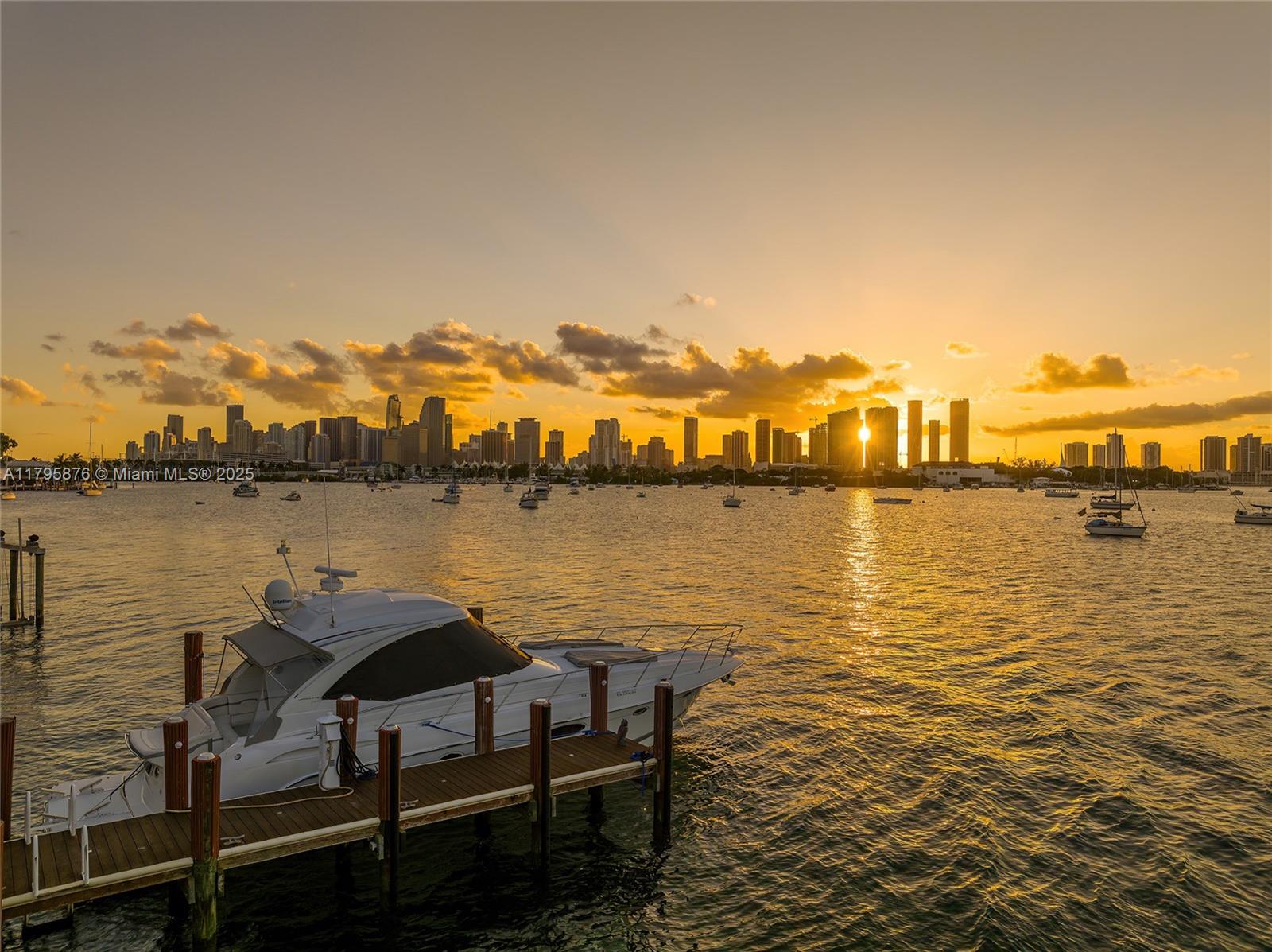 HIBISCUS ISLAND - Residential
