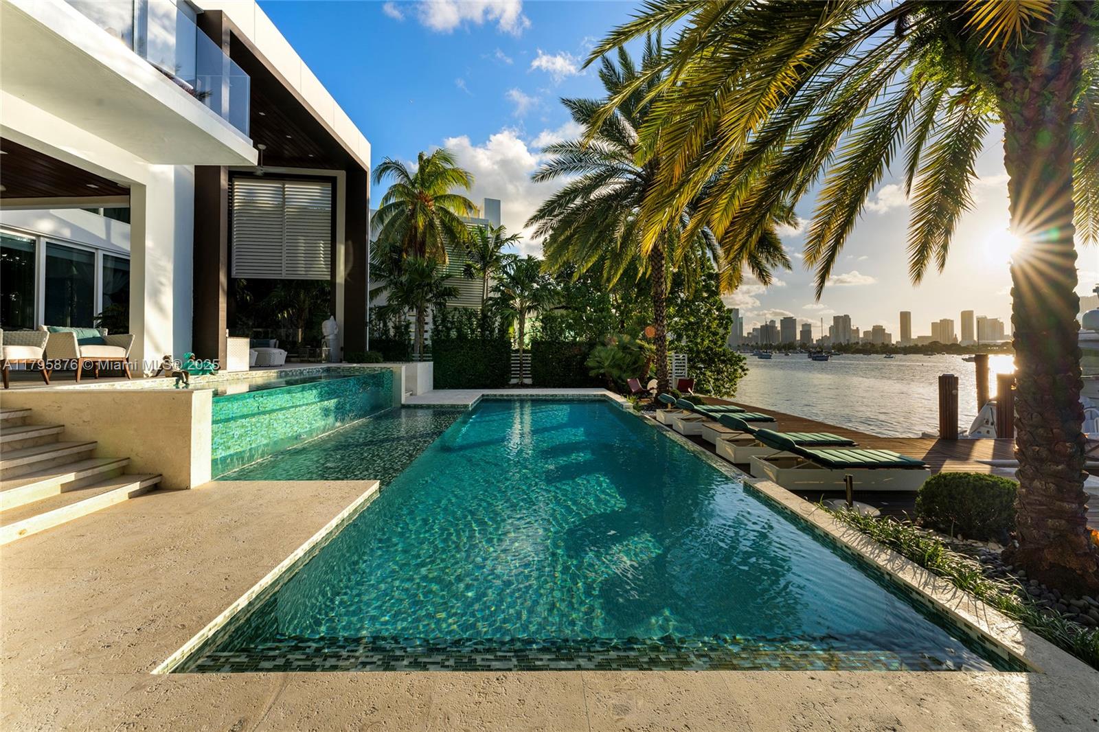 HIBISCUS ISLAND - Residential