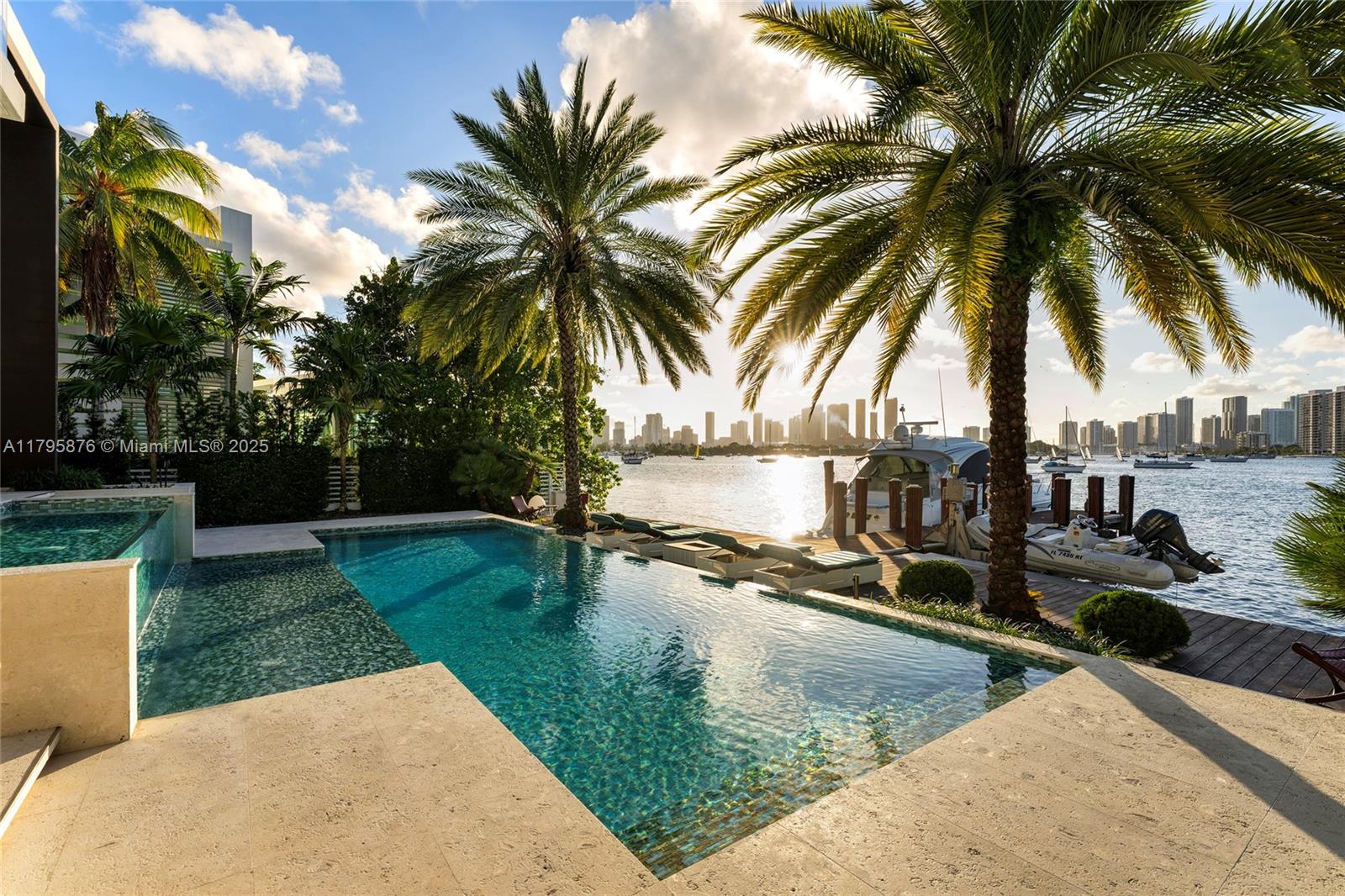 HIBISCUS ISLAND - Residential