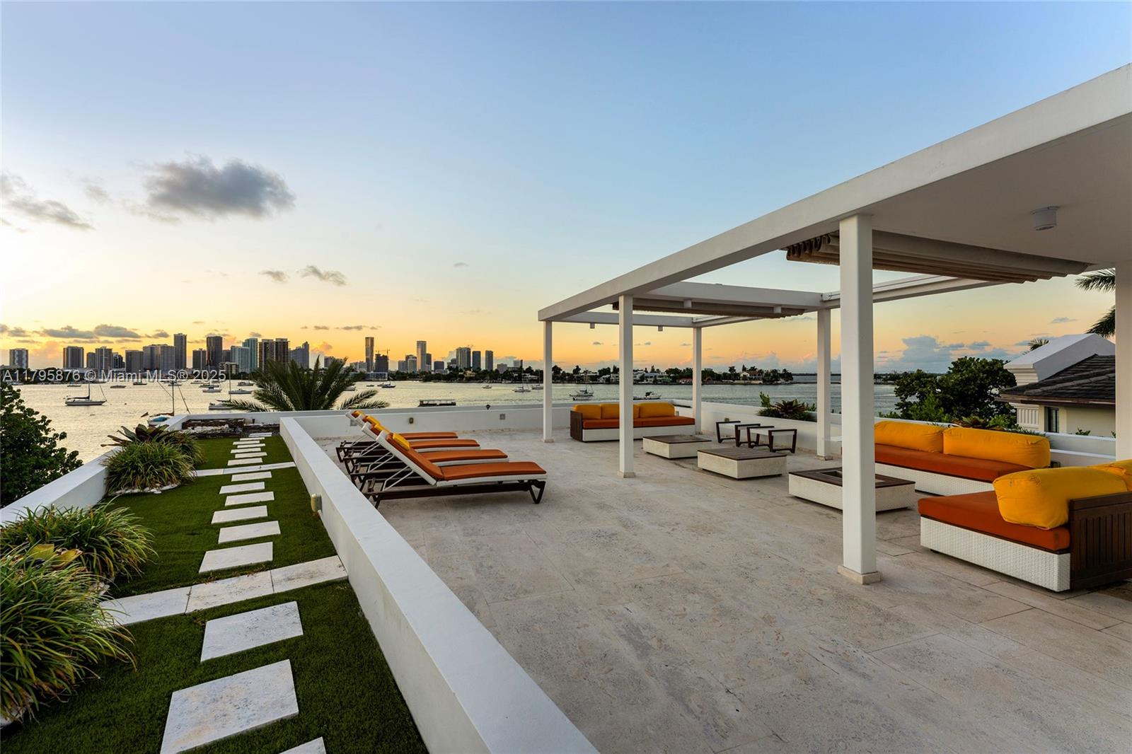 HIBISCUS ISLAND - Residential